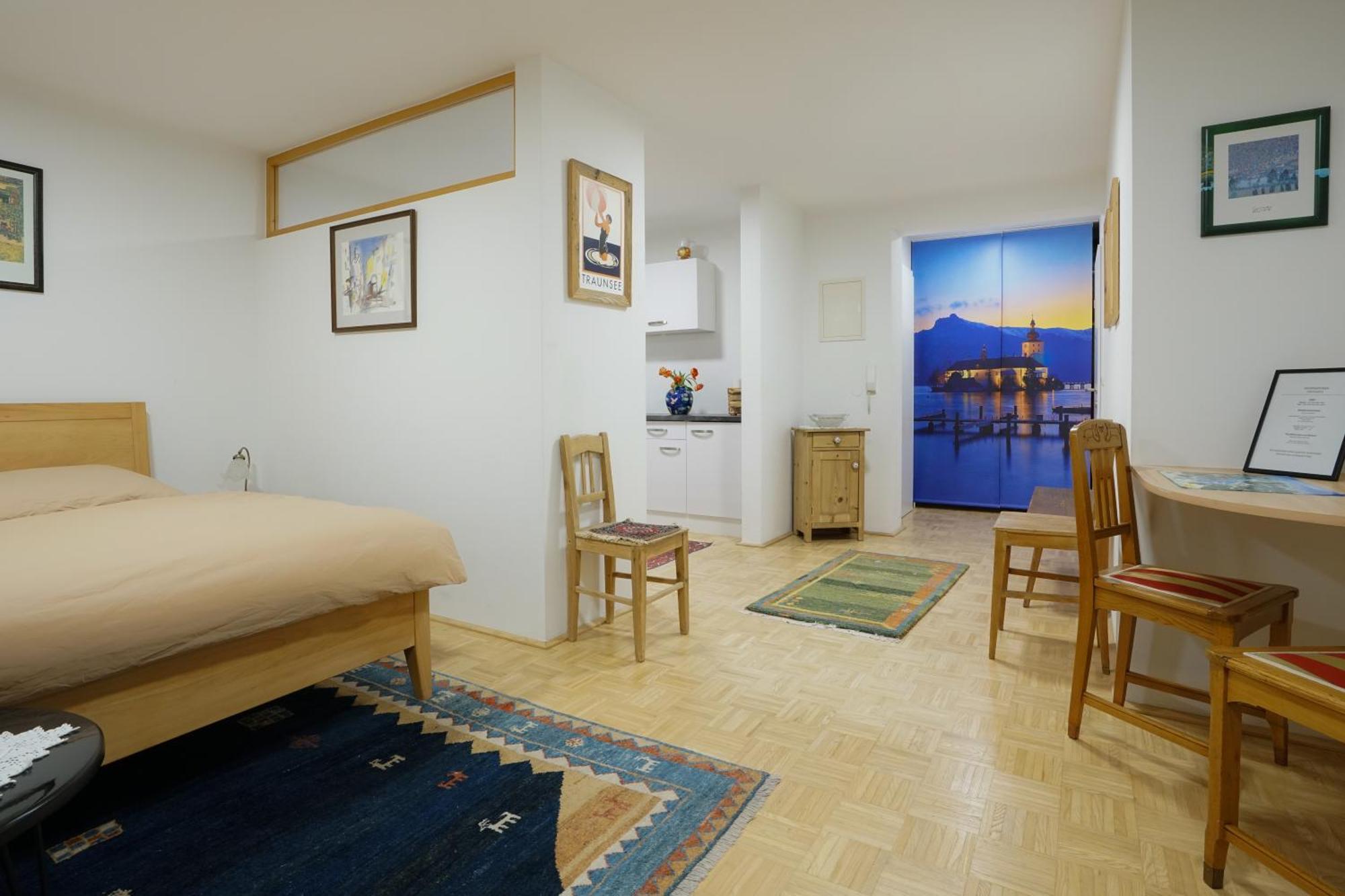 Homely Apartment In The Center With Garden View Gmunden Exterior photo